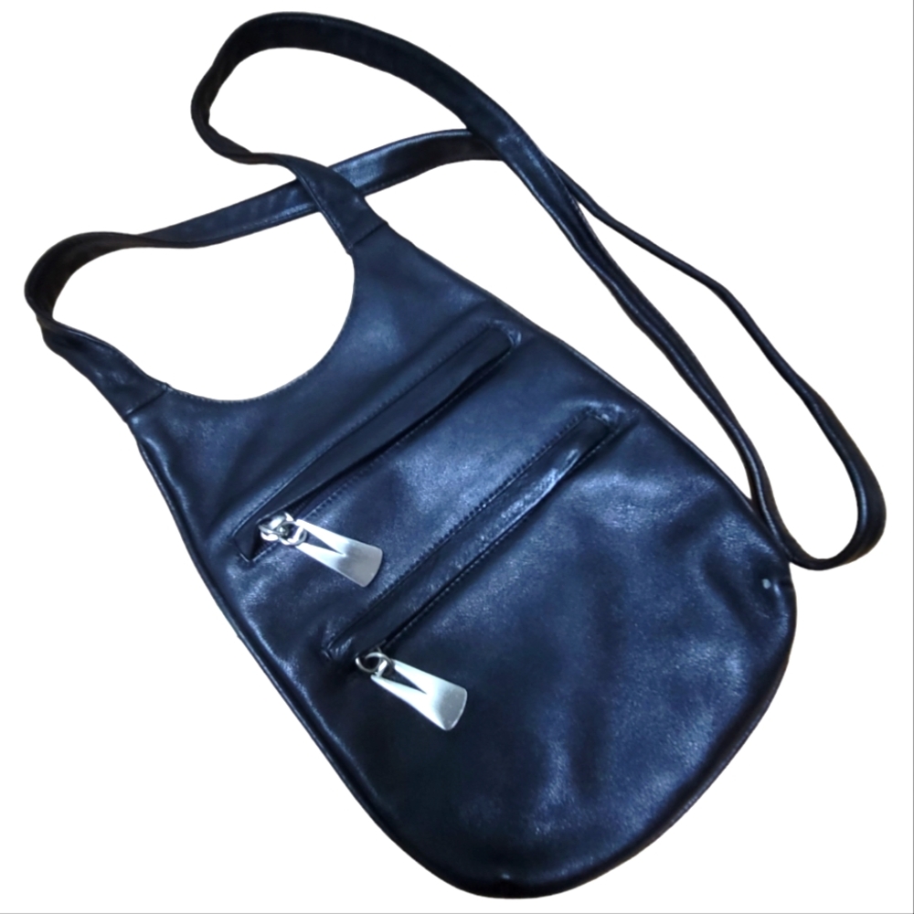 LIZA GANZ | Black Crossbody Bag